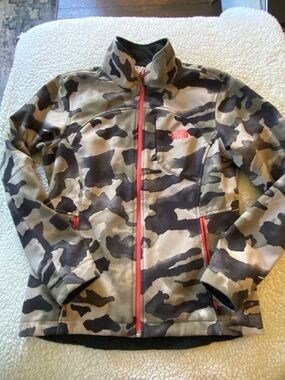 The North Face Camo Full Zipup Jacket! Medium!